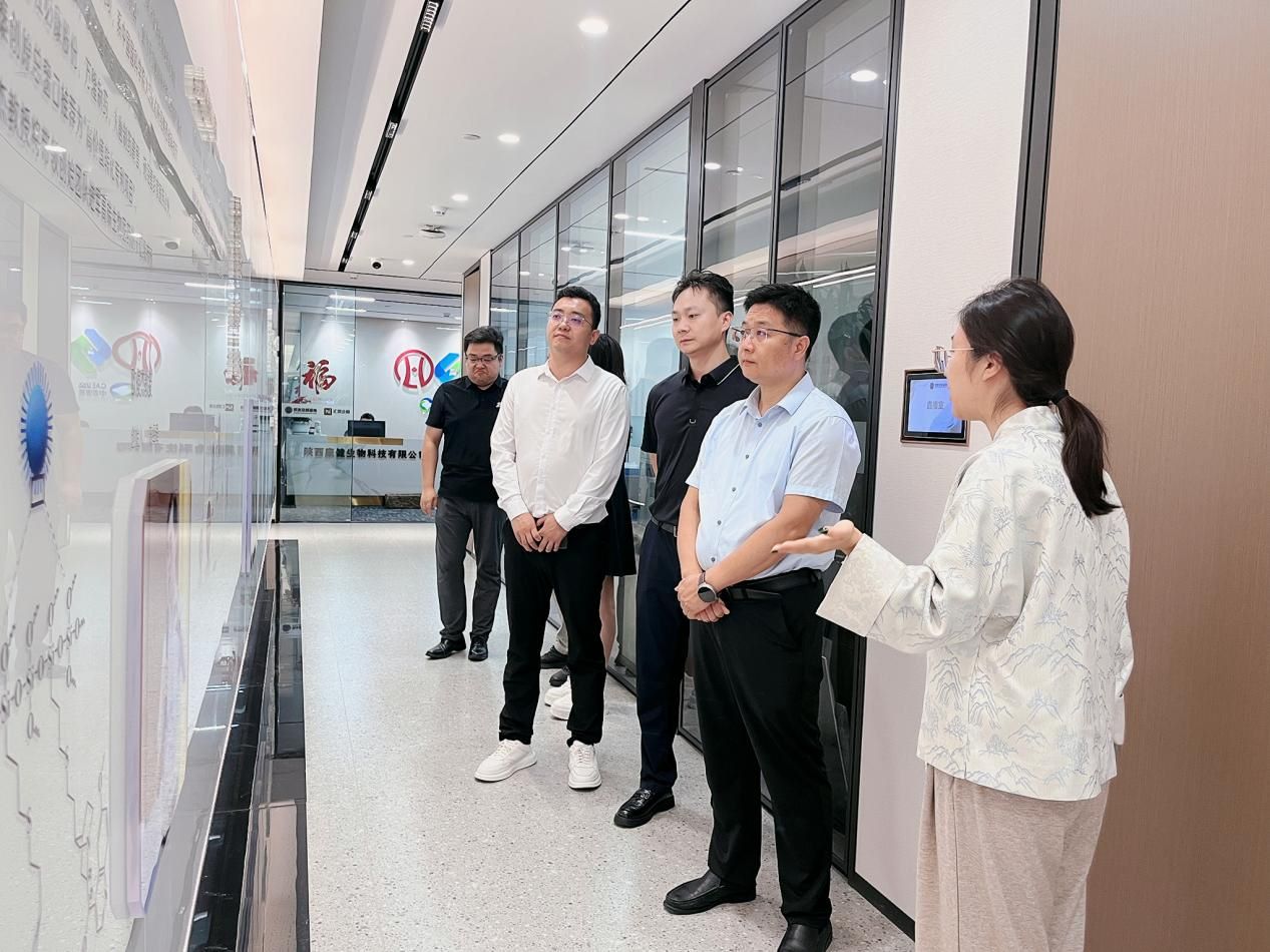 69421c86dd43d.jpg 69421c86dd43d.jpg